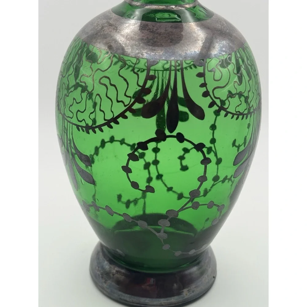 VTG Italian Emerald Green Glass Decanter & Glasses Silver Overlay Florence Italy